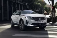 Peugeot 3008 HYbrid4 300